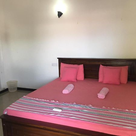 Reshani Guest House Negombo Exterior photo
