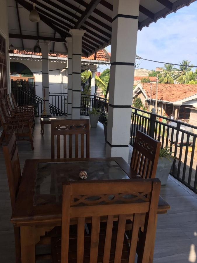 Reshani Guest House Negombo Exterior photo