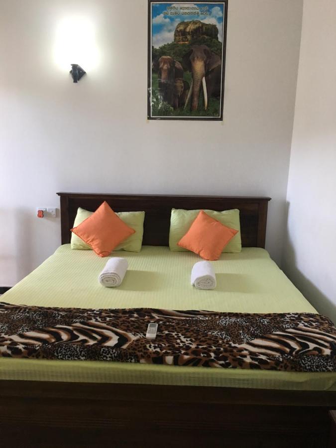 Reshani Guest House Negombo Exterior photo