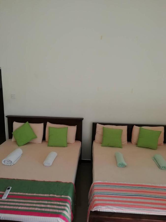 Reshani Guest House Negombo Exterior photo