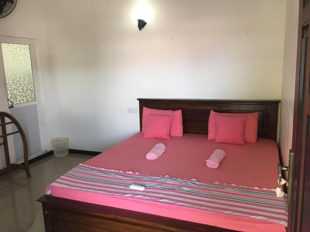 Reshani Guest House Negombo Exterior photo