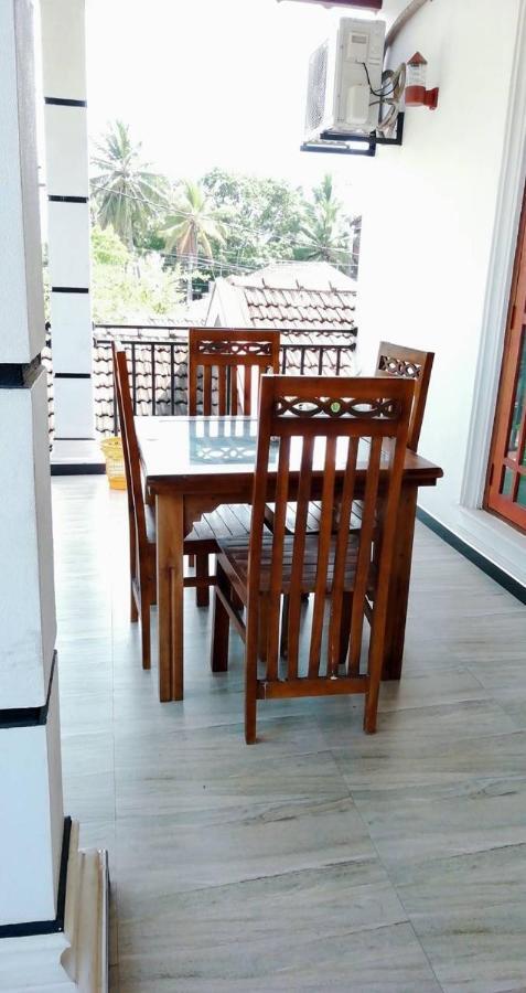 Reshani Guest House Negombo Exterior photo