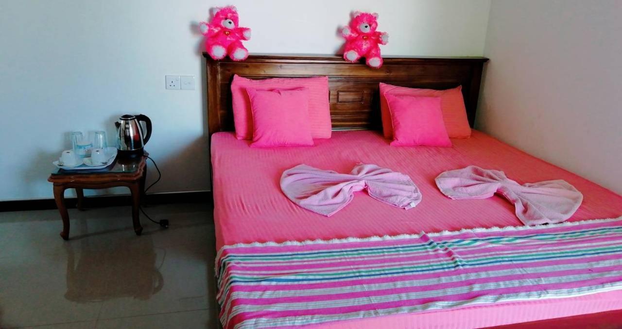 Reshani Guest House Negombo Exterior photo