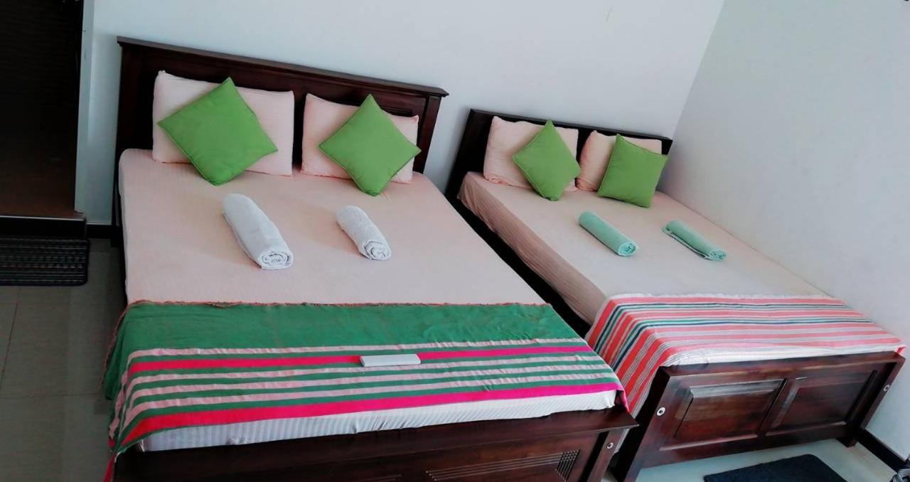 Reshani Guest House Negombo Exterior photo