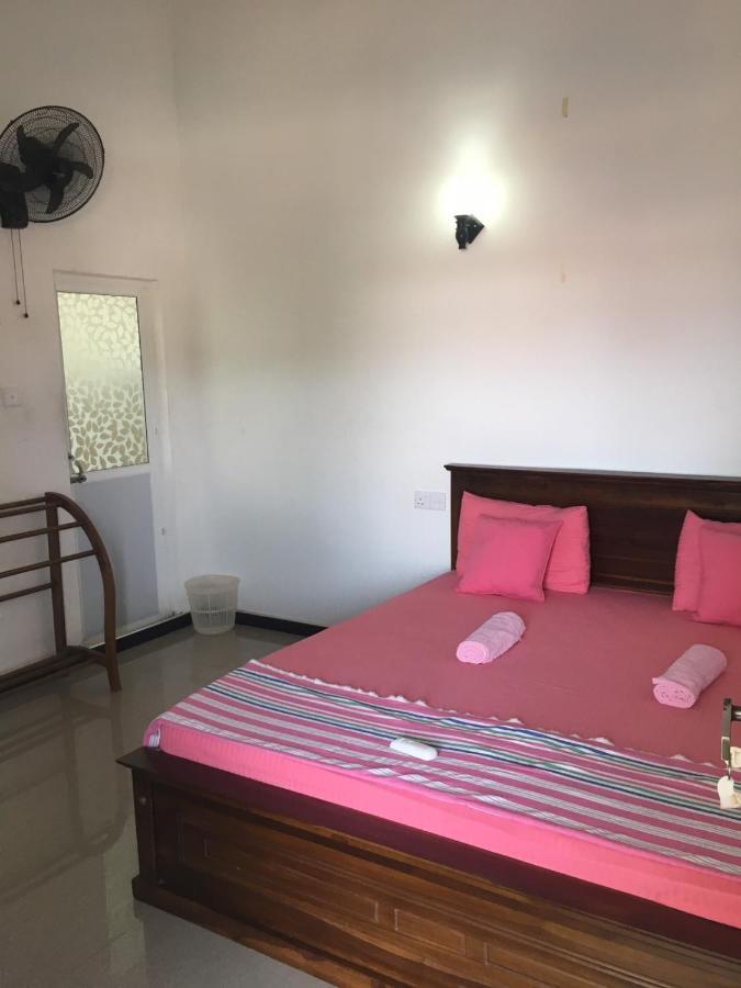 Reshani Guest House Negombo Exterior photo